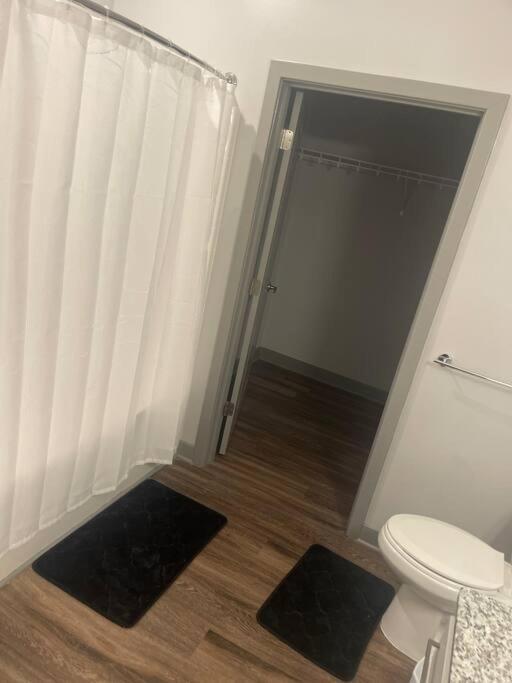 Luxurious & Spacious 1 Bedroom Hampton Bagian luar foto